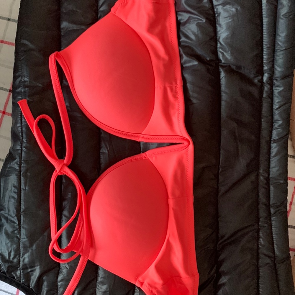 Underwire bikini top